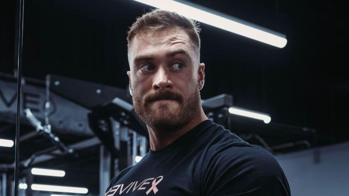 Chris Bumstead Haircut