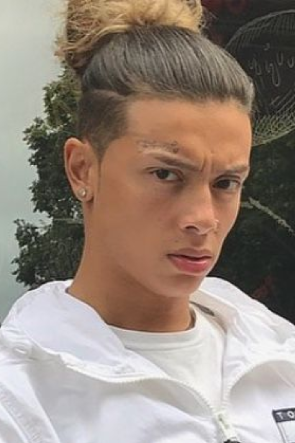 topknot hairstyle